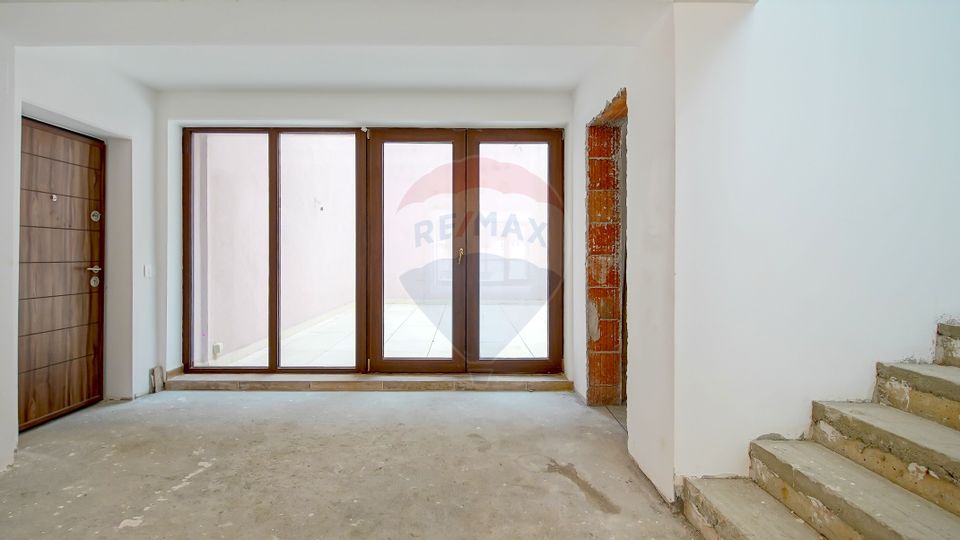 PENTHOUSE UNIC CU 168 MP UTILI SI 189 MP DE TERASE |SCHEII BRASOVULUI