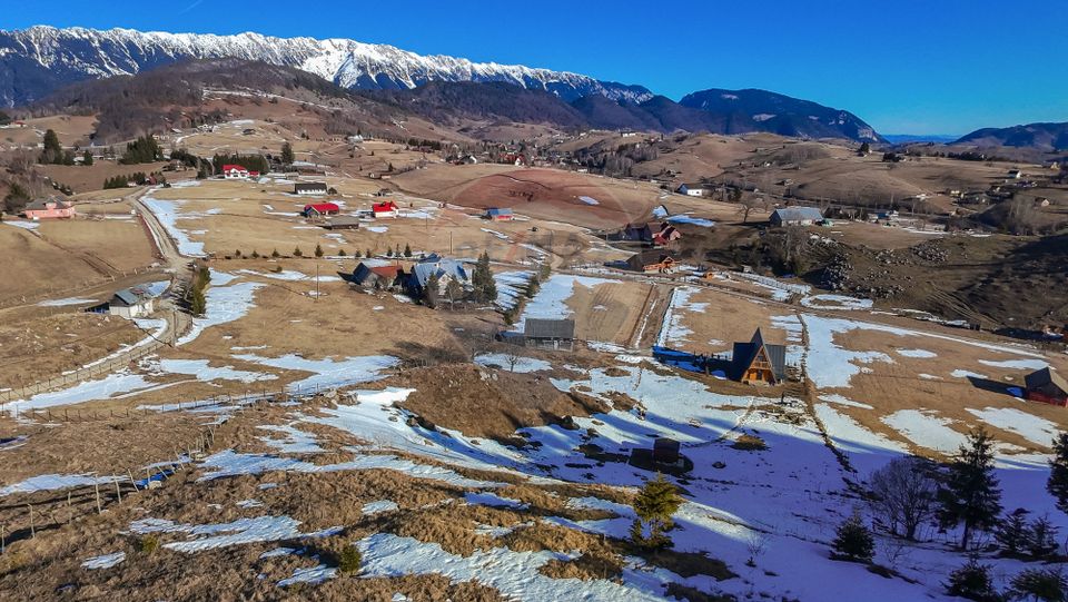 Land 3,756sqm Sirnea / None