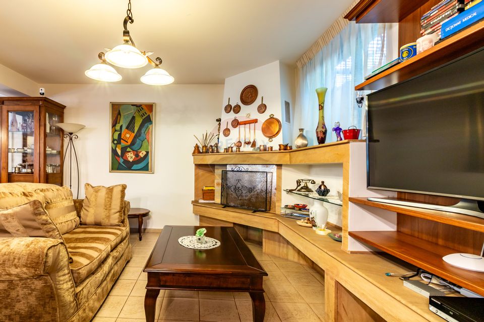 Vilă + casă de oaspeți + casă angajați | 12 camere | 530mp | Mogoșoaia