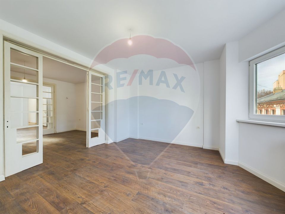 4 room Apartment for sale, Eminescu area