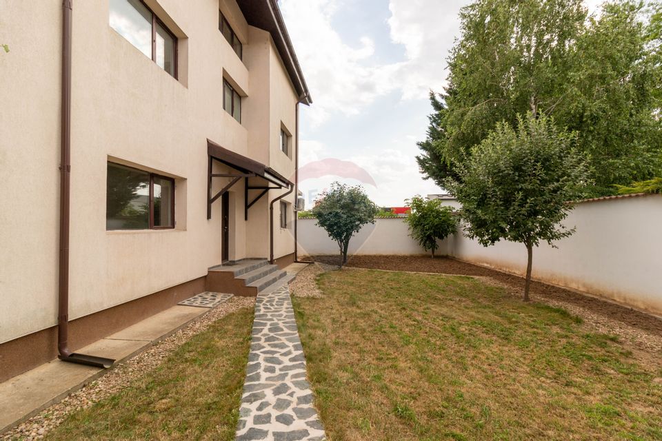 Vila deosebita P+1+M de vanzare Pantelimon - Padurea Cernica