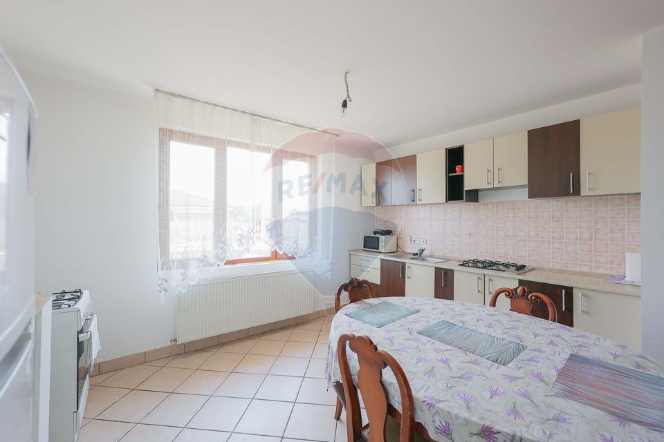 De vânzare, Apartament 3 camere, Cartier Soarelui