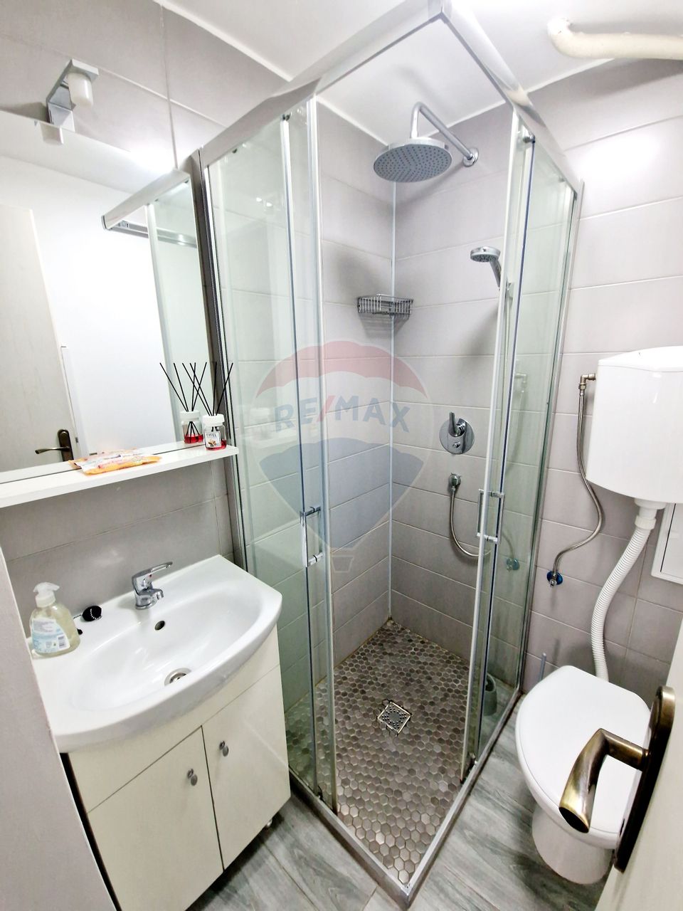 Apartament cu 1 camere de vânzare în zona 1 Mai