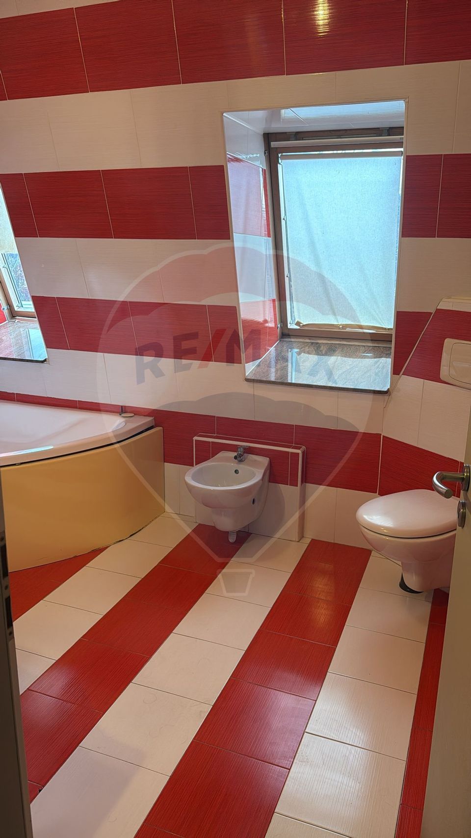 3 room Apartment for rent, Orasul Vechi area