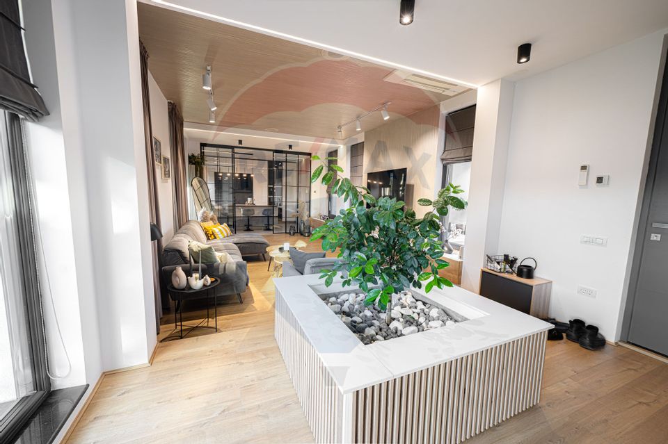 8 room House / Villa for sale