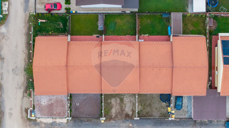 Comision 0 | Casă înșiruită de vânzare în Sânpetru