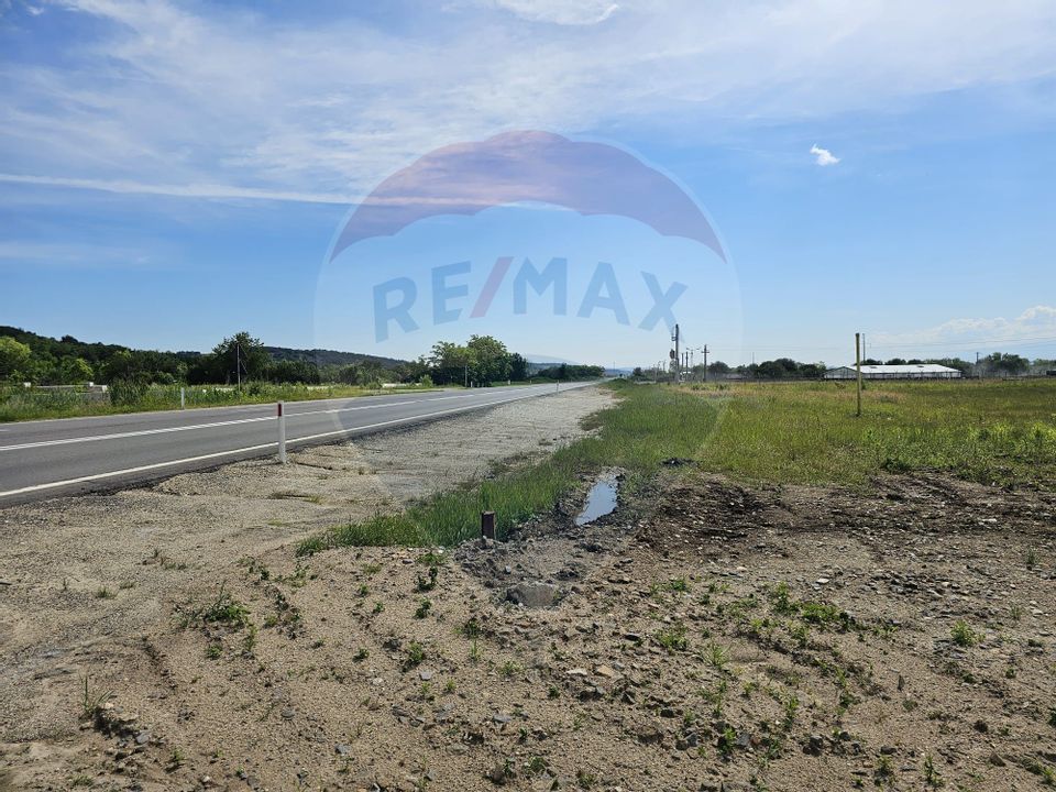 Land 3,148sqm Cristian / DN E81