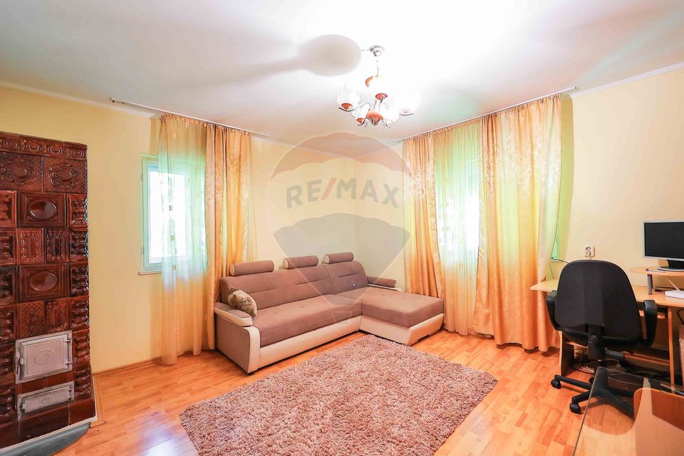 4 room House / Villa for sale