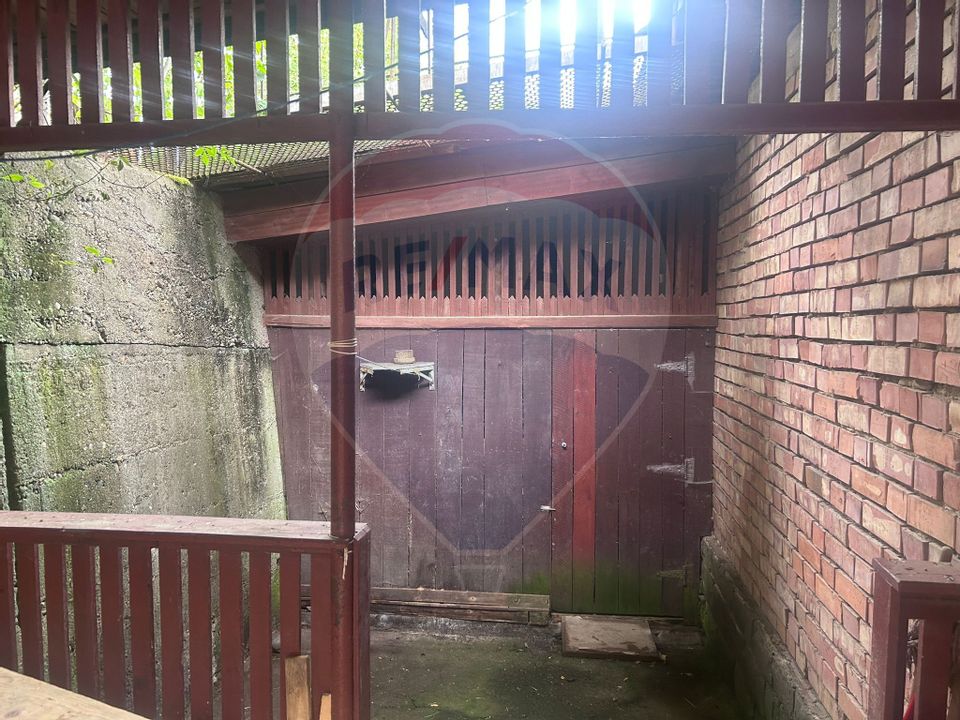 3 room House / Villa for sale, Ferneziu area