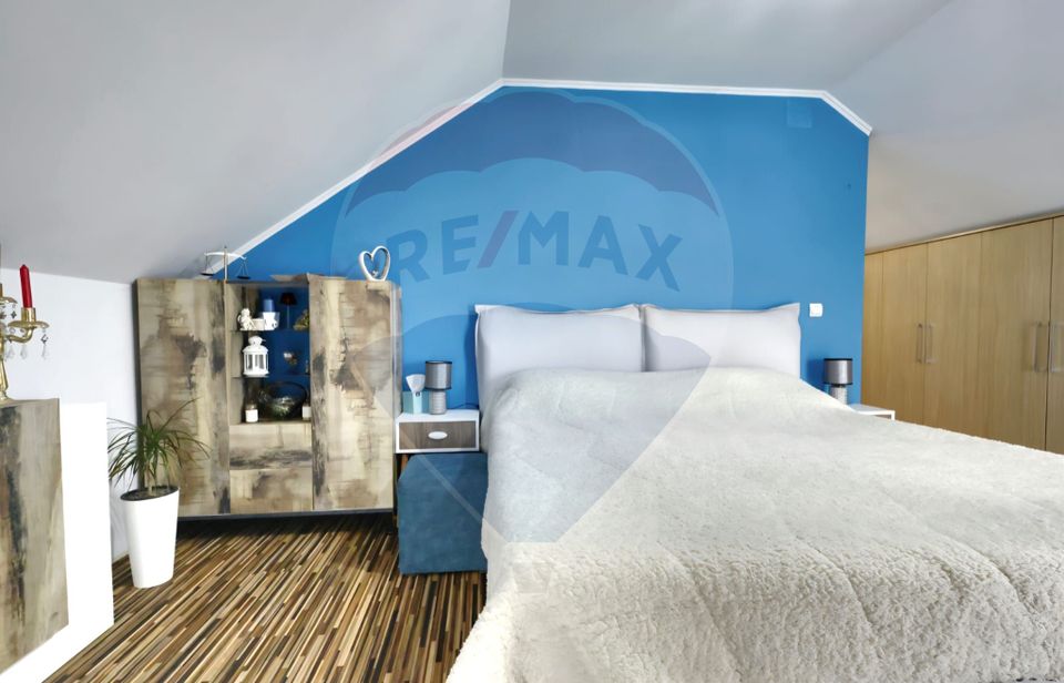 Apartament cu 3 camere de vânzare