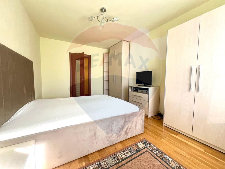 De închiriat apartament cu 4 camere, zona Dacia