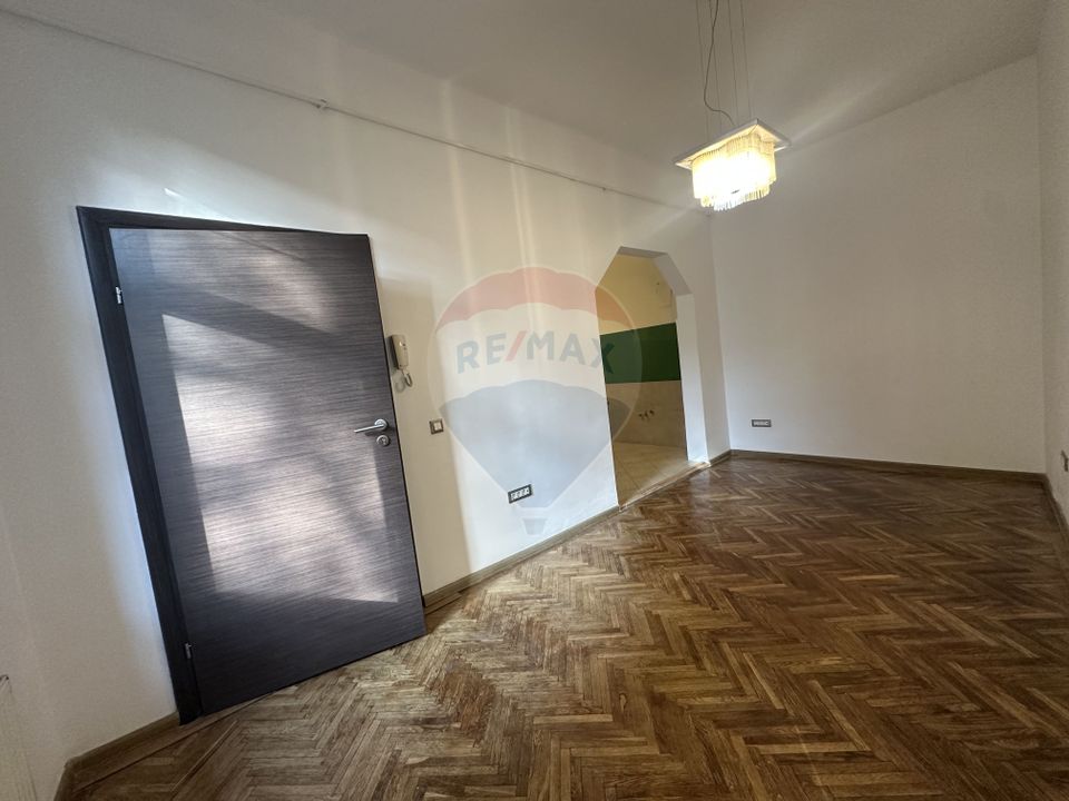 2 room Apartment for rent, Ultracentral area