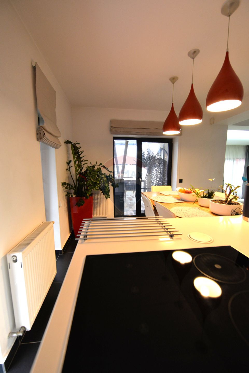 Casa Vila cu 4 camere de vanzare in  Cernica langa padure