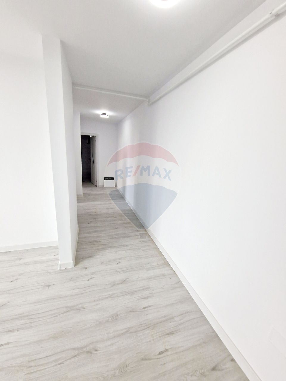 Apartament cu 2 camere de vânzare în Cartierul Tei C3