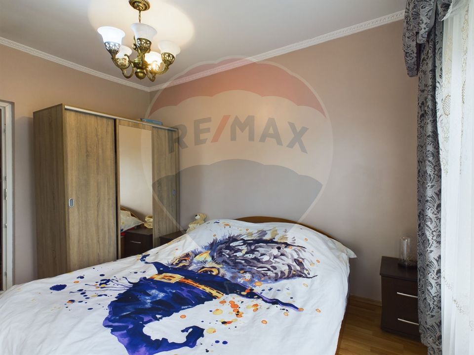 6 room House / Villa for sale, Andronache area