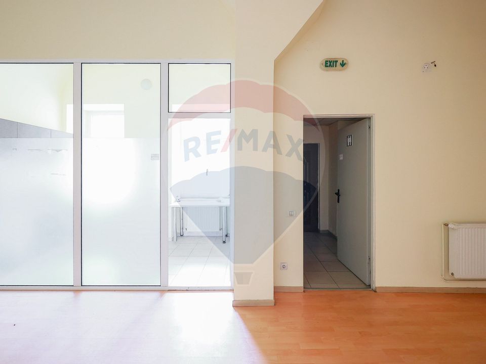 Spațiu comercial 200mp, de închiriat în Piața Unirii