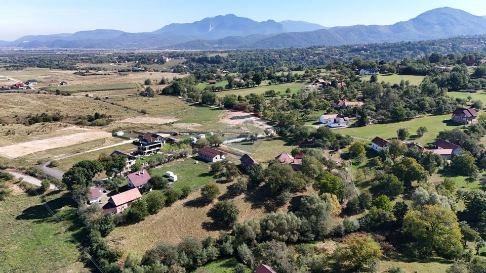 Land 6,232sqm Sohodol / Strada Feroilor