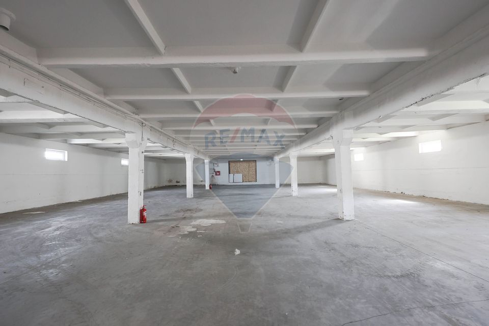 1,944sq.m Industrial Space for sale, Vest area