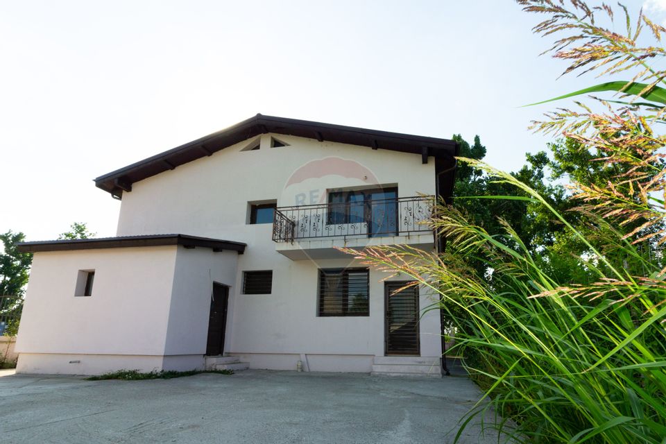 6 room villa 250sqm Petrachioaia, Afumati