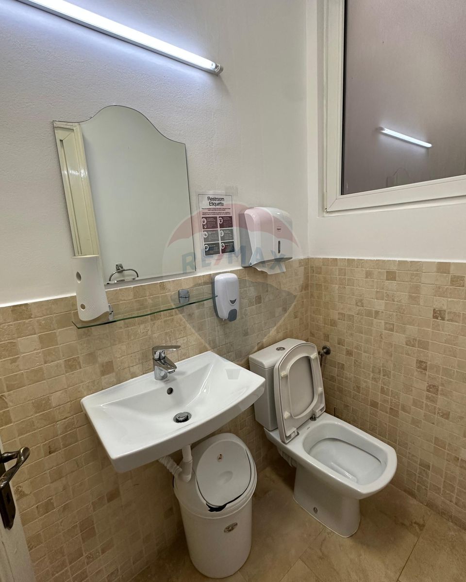 230sq.m Office Space for rent, Ultracentral area