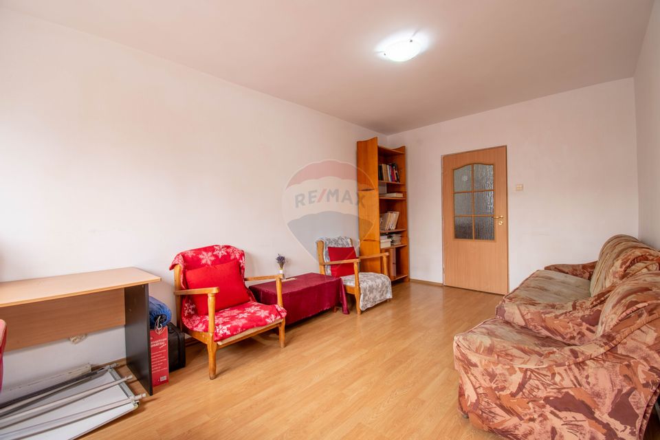 Apartament 3 camere de vanzare, Marasti
