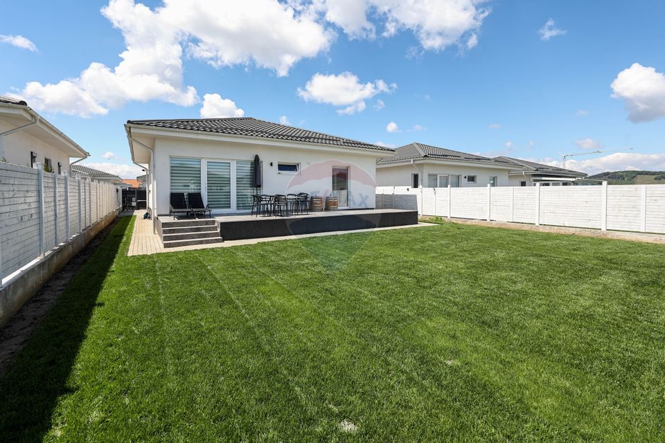 3 room House / Villa for sale