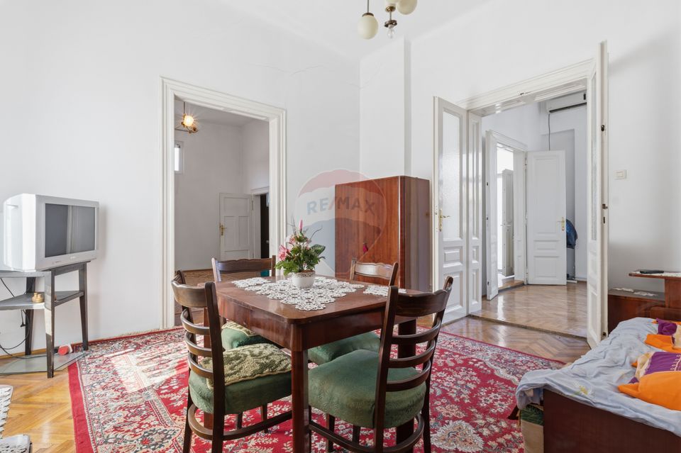 4 room Apartment for sale, Central area