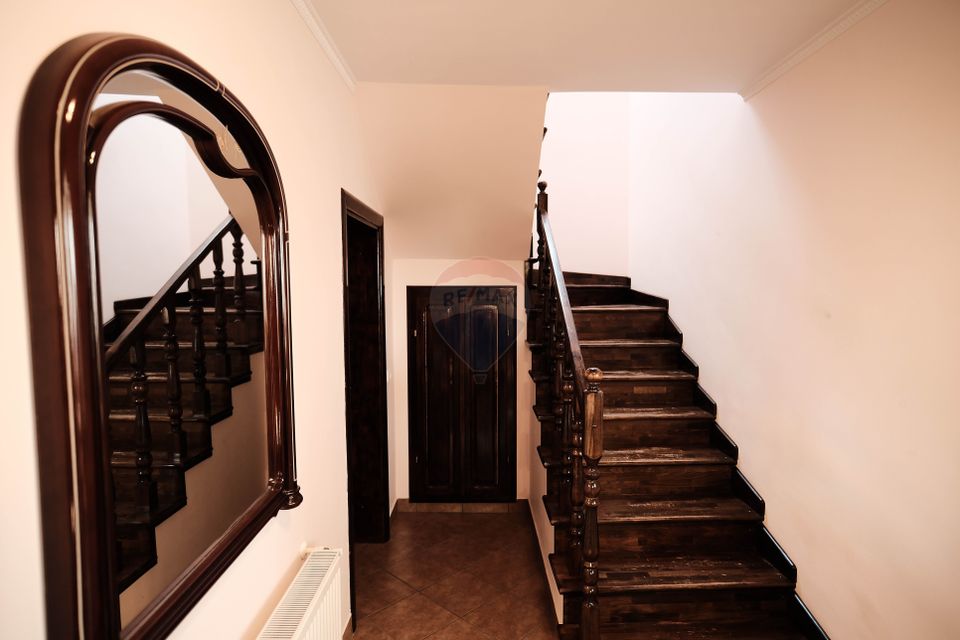 4 room House / Villa for sale