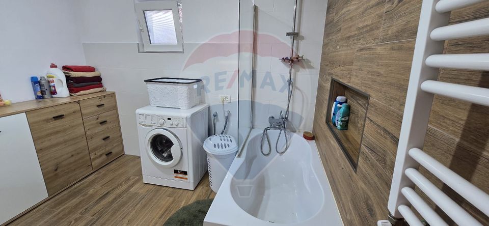 6 room House / Villa for sale