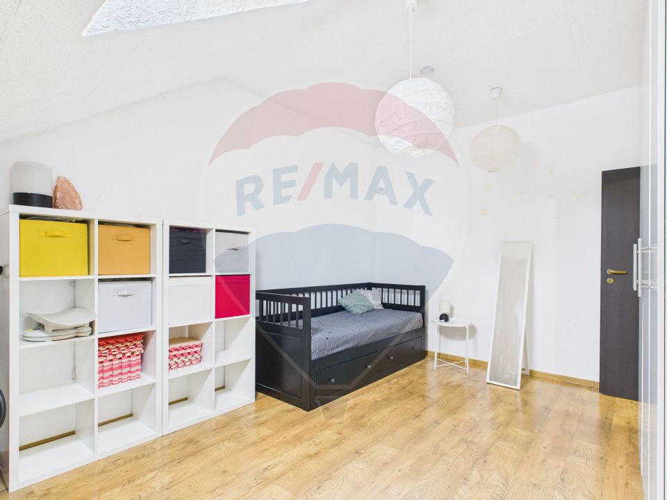 Casa / Vila cu 4 camere Darza, Crevedia