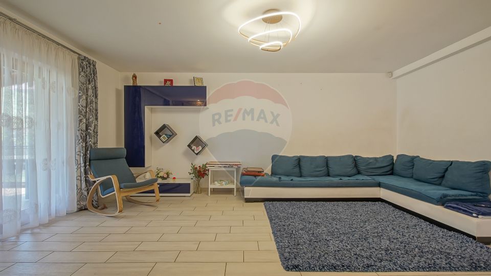 5 room House / Villa for sale