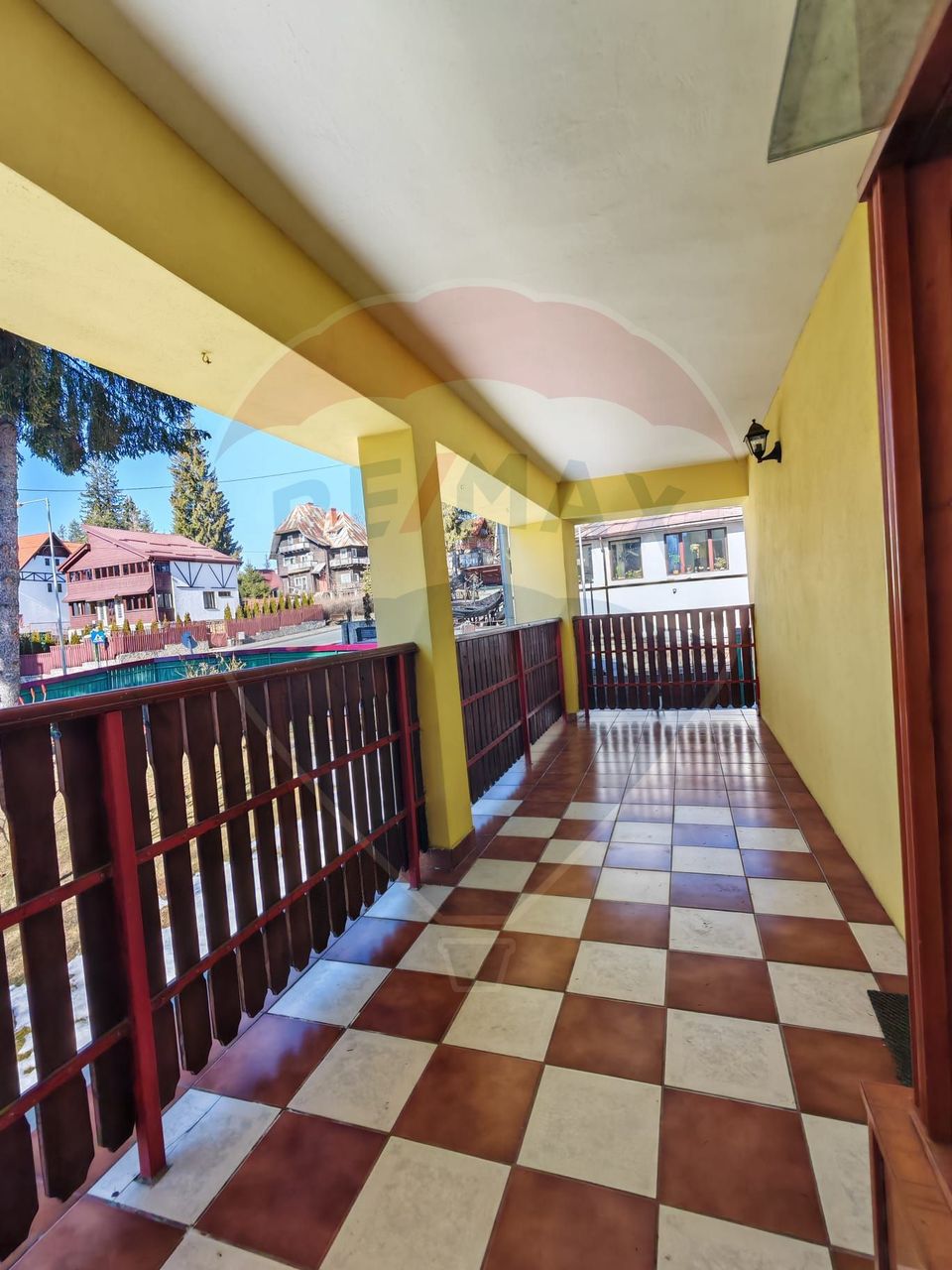 Casa, 14 camere, investitie Aparthotel, Predeal