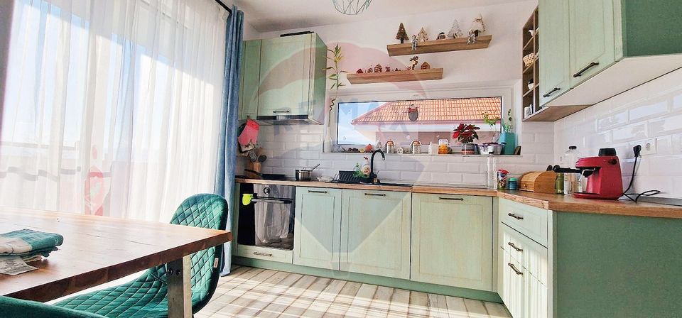 Casă Individuală la Cheie – Nouă, Ultrafinisată, zona Vivo!