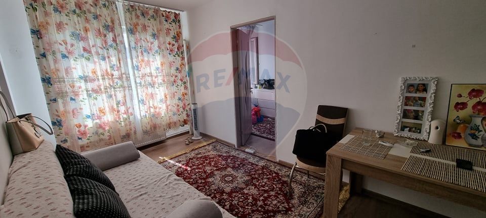 Apartament cu 2 camere de vânzare în zona Central