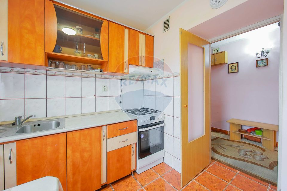 Apartament cu 3 camere de vânzare în zona Calea Aradului