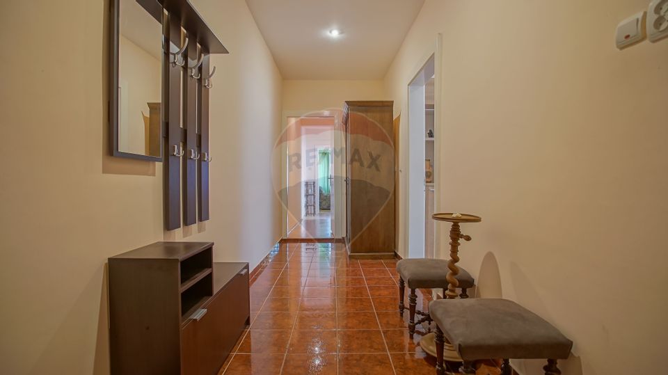 Apartament cu 3 camere de închiriat zona centrala Maior Cranta