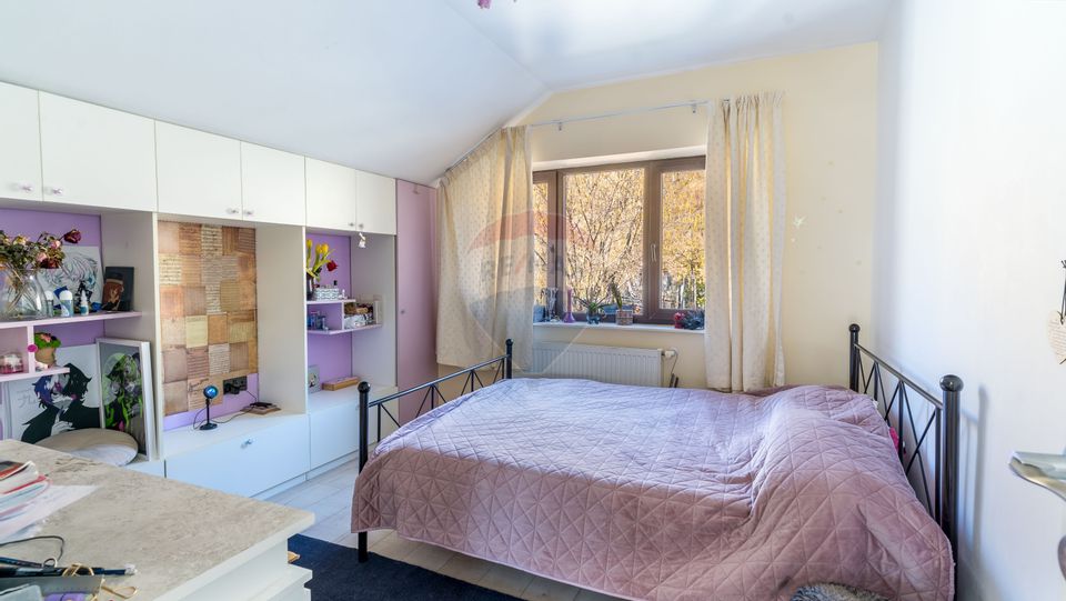 Casa de vanzare, 5 camere, zona Baciu