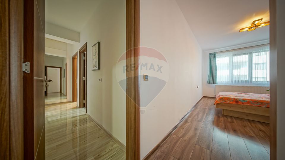 - REZERVAT -  Apartament Premium 4 Camere