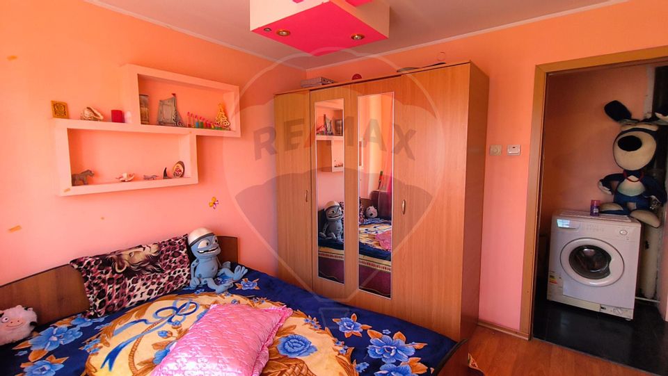 Apartament cu 2 camere de vânzare în zona Micro 39