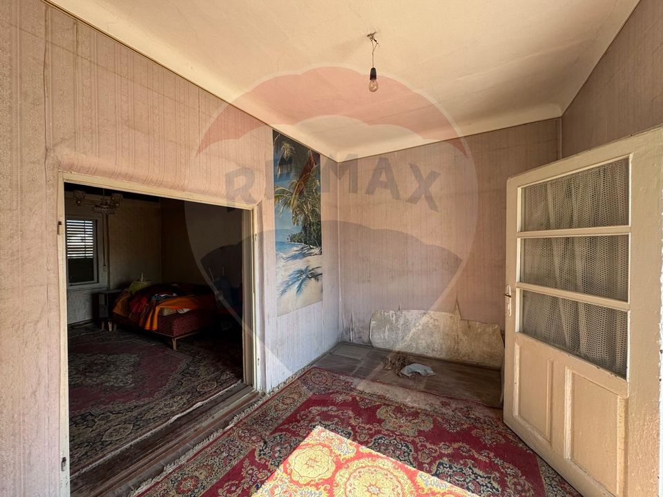 2 room House / Villa for sale, Parneava area