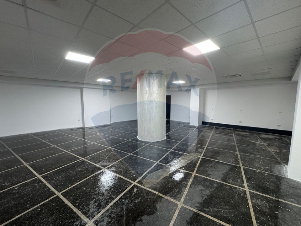 156.7sq.m Commercial Space for rent, Piata Centrala area