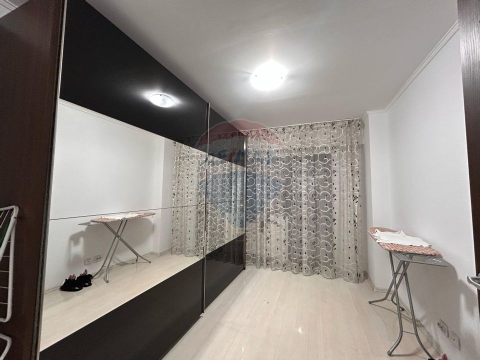 3 room Apartment for sale, Calea Severinului area