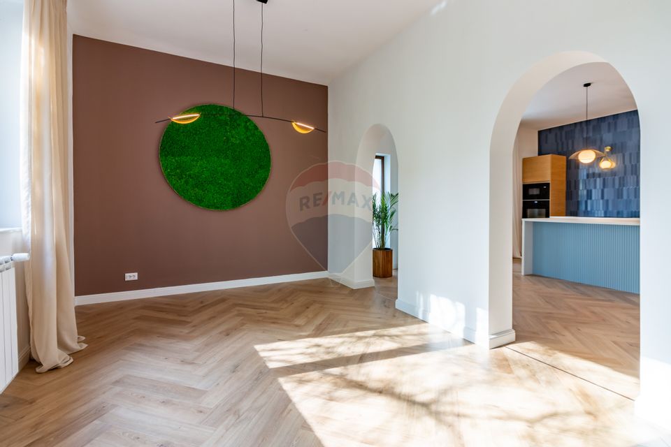 Casă individuala în Aviatiei, adiacent Bulevardul Aerogarii, 4xparcare