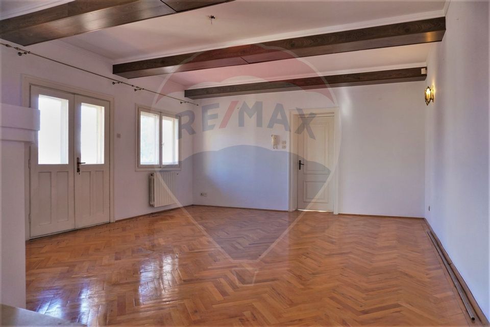 7 room House / Villa for sale, Bucurestii Noi area