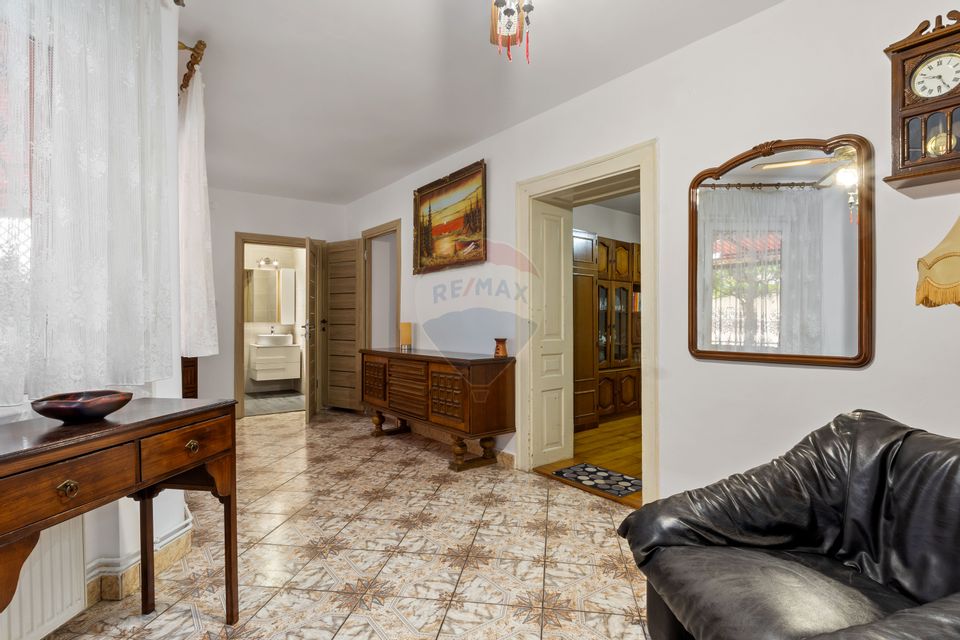 Casă de vânzare în Pecica – teren generos, utilată și mobilată complet