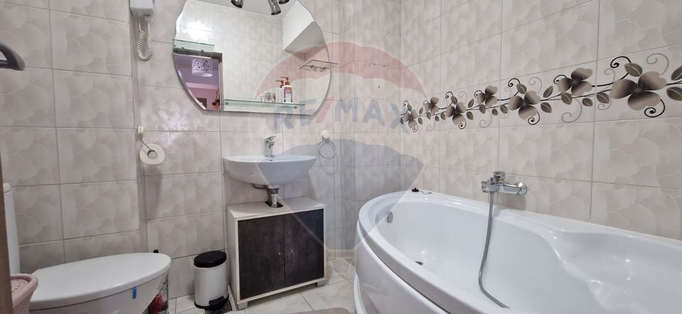 Apartament cu 2 camere de inchiriat termen lung Mamaia central