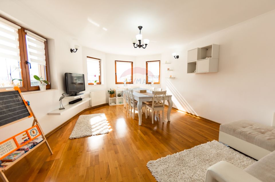 Casă elegantă, construită cu grijă, într-un cadru natural – Tărlungeni