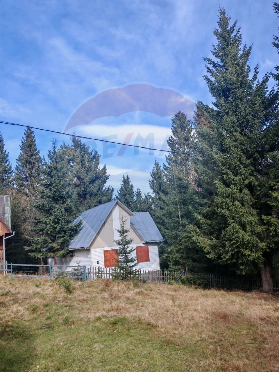 Cabană de vânzare în Muntele Băișorii – Zona Jera