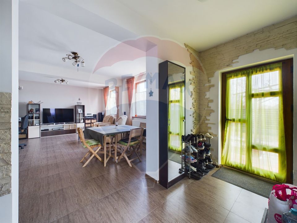 Casa 5 camere de vanzare in Crevedia  mobilata utilata gata de mutare