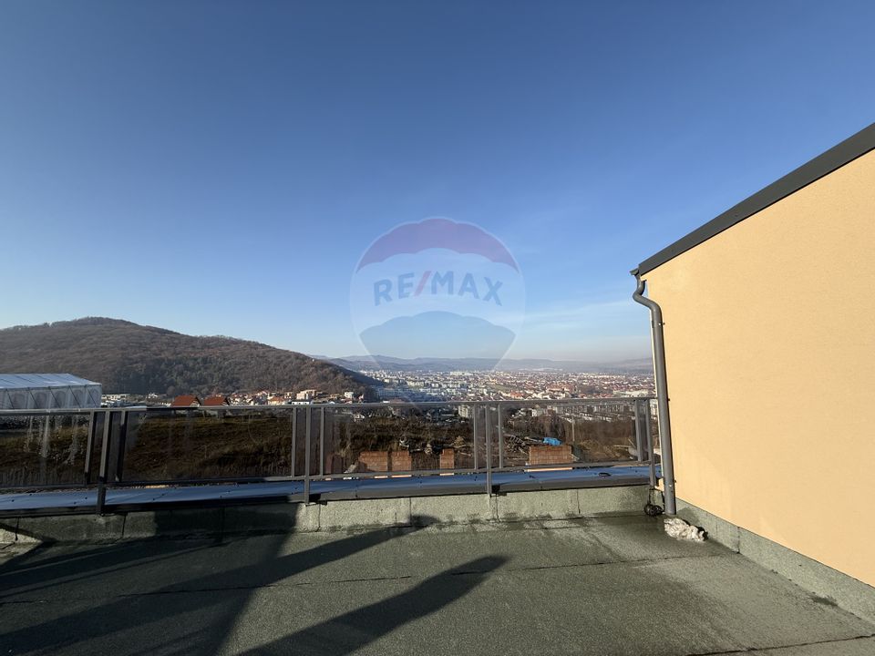 COMISION 0%-  Casă / Vilă cu 5 camere de vânzare semifinisata